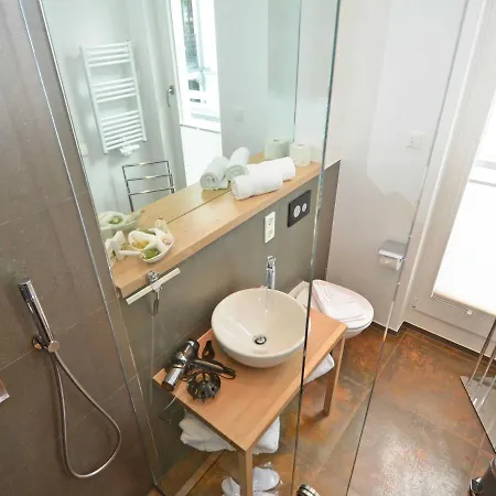 Johanna In - Wg 12 Mit Kamin Und Zwei Balkonen *